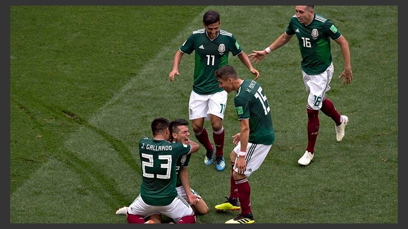 México ganó su primer partido en Moscú. 