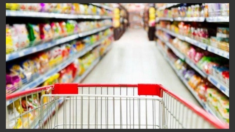 Durante julio pasado, las ventas en supermercados cayeron 3,7% con respecto al mismo mes del año anterior. 