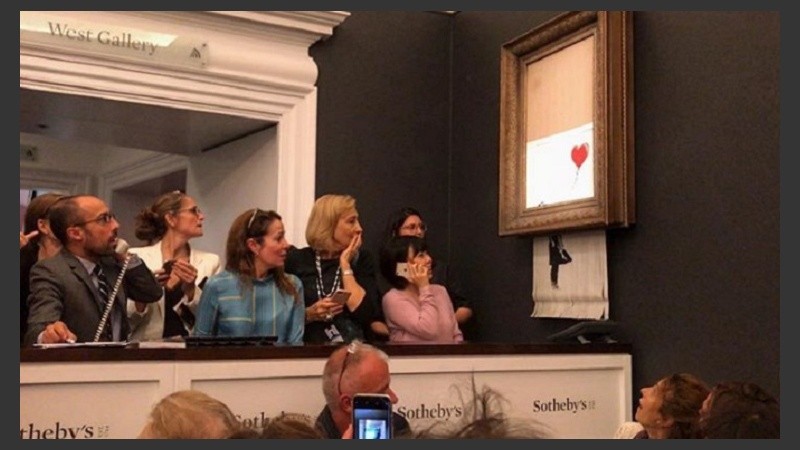 Banksy volvió a burlarse del mercado del arte y lo mostró en sus redes.