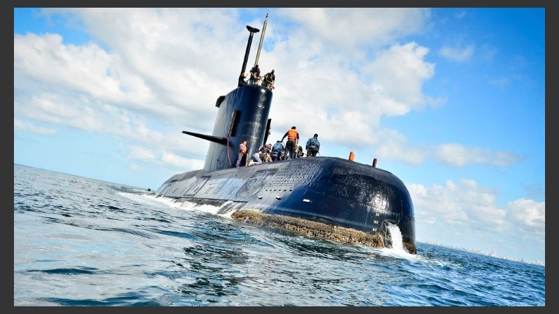 El submarino finalmente fue encontrado a 800 metros de profundidad. 