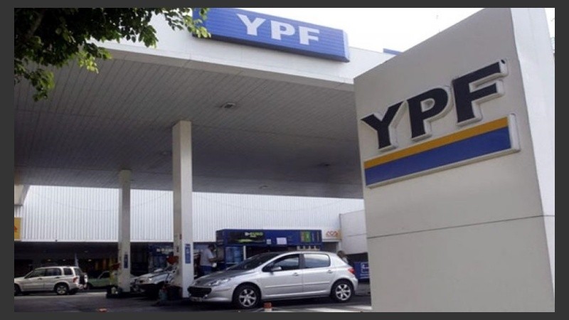 YPF anunció un descenso de sus precios. 