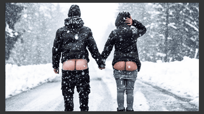 Fotos en cola bajo la nieve.
