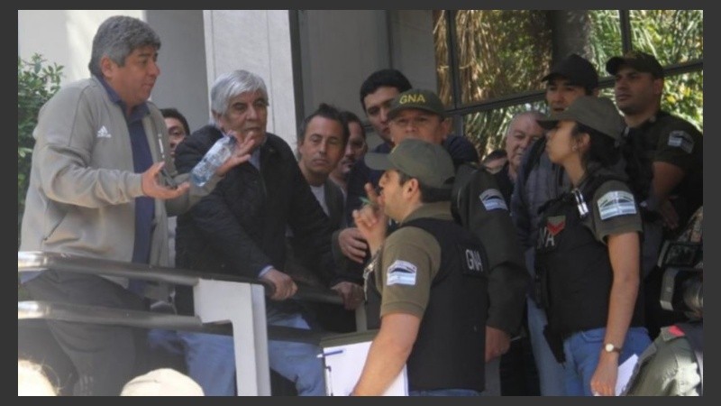 Moyano acusó al gobierno usar la Gendarmería para perseguirlo.