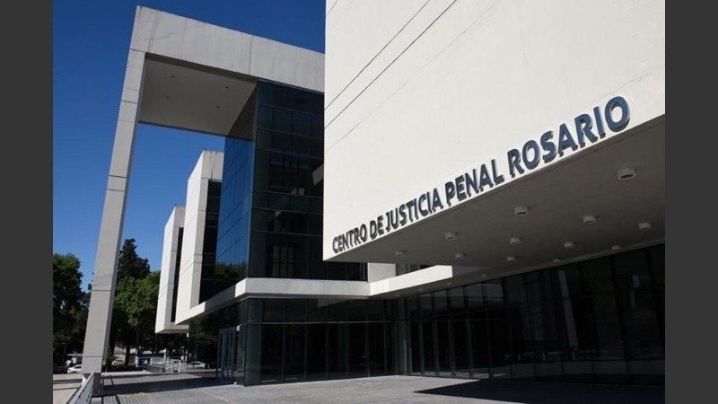 Parrondo enfrentó las nuevas acusaciones en el Centro de Justicia Penal.