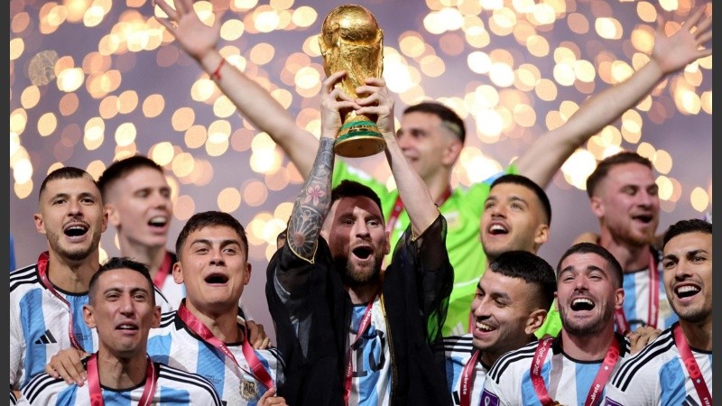 Messi y Argentina levantaron la Copa del Mundo por tercera vez en la historia.