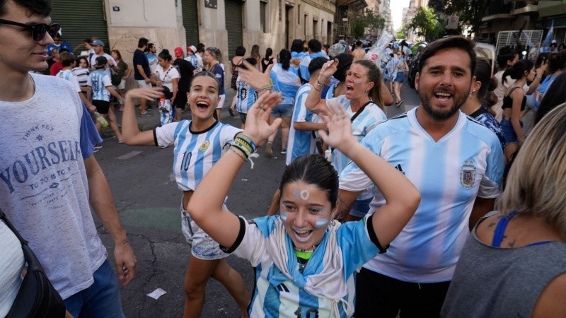 Los festejos en las calles rosarinas. 