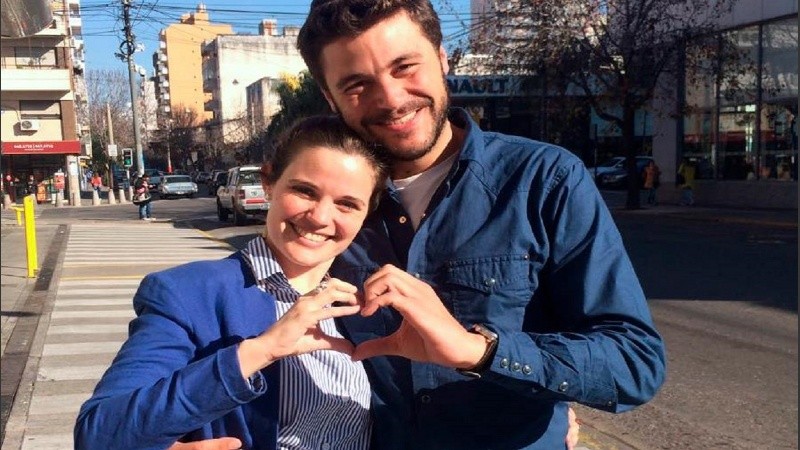 La pareja política hizo pública la noticia de la dulce espera, con un posteo en sus cuentas de Instagram.