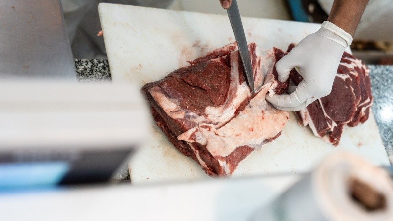 El consumo de carne vacuna sigue en mínimos históricos en Argentina.