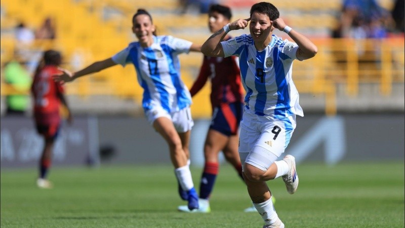 Kishi Núñez, delantera de Boca, fue la autora del gol del triunfo argentino en Bogotá.