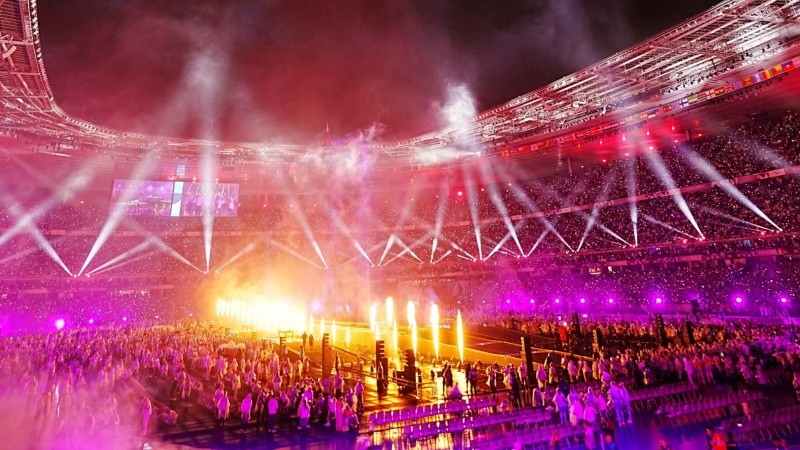 El cierre fue en el Stade de France de los suburbios parisinos.