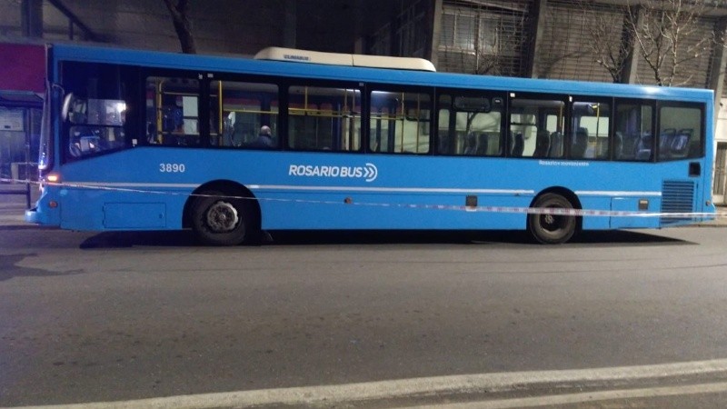 En el colectivo estaba el chofer y cinco pasajeros al momento de la balacera.