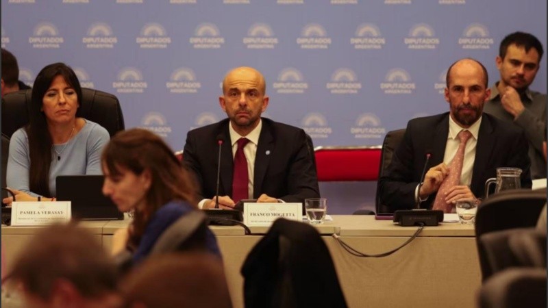 El secretario de Transporte, Franco Mogetta, junto al vicejefe de Gabinete, José Rolandi.