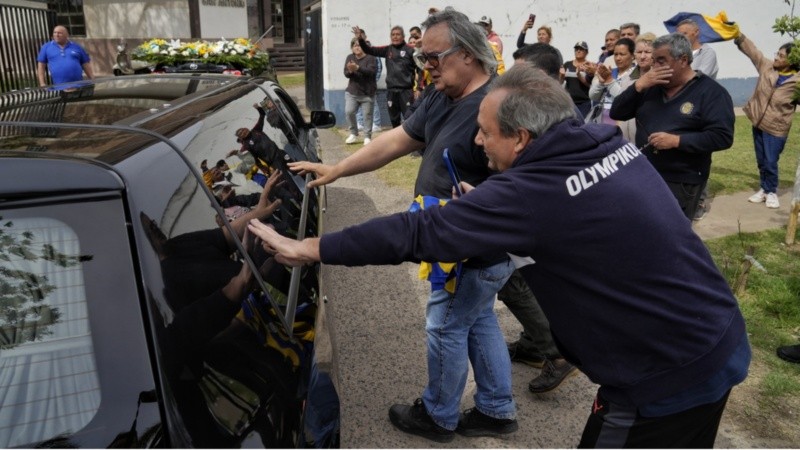 Los restos de Omar Palma fueron llevados al Cementerio Municipal de Granadero Baigorria.