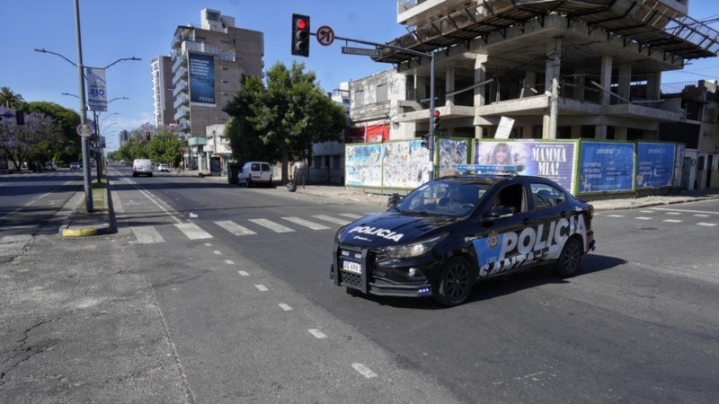 Un móvil policial este domingo a la mañana en el lugar del ataque.