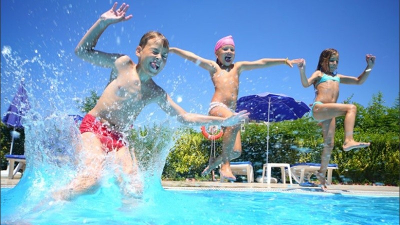 Los niños y el verano. Tiempo de disfrute para ellos y de atención para los adultos.