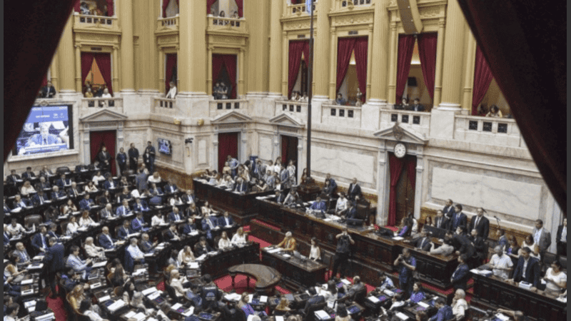 El Congreso inició el período de sesiones extraordinarias.