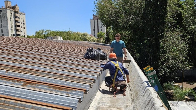 En la mayoría de las escuelas afectadas se reportaron filtraciones en los techos