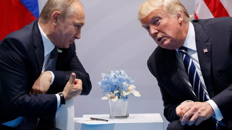 Donald Trump y Vladimir Putin acordaron iniciar las negociaciones para poner fin a la guerra en Ucrania.