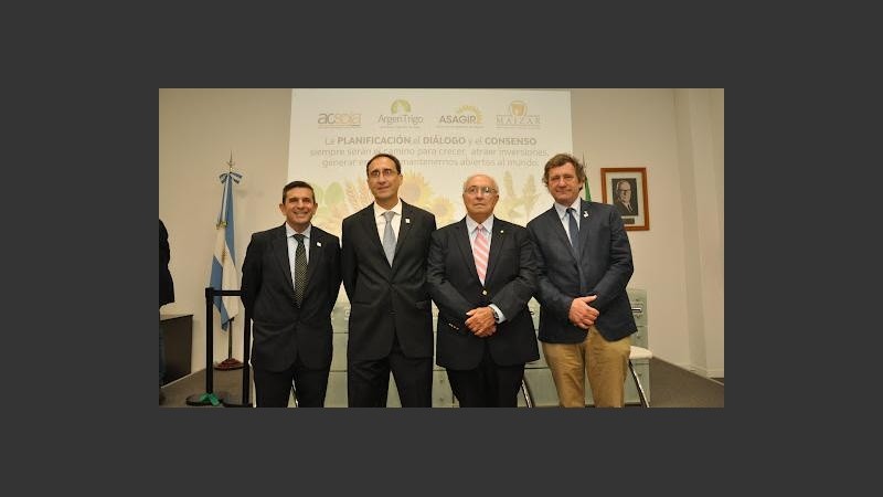 Los directivos de Acsoja, Asagir, Maizar y Argentrigo