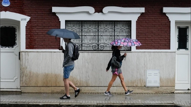 Lluvia, calor y humedad, la constante de este fin de semana largo.