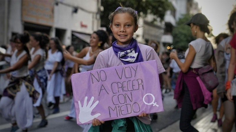 Las palabras en imágenes de la marcha por el 8M en Rosario.