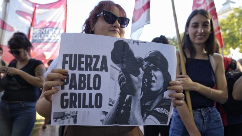 La movilización rosarina por los jubilados se desarrolló en plaza San Martín con importante participación de organizaciones.